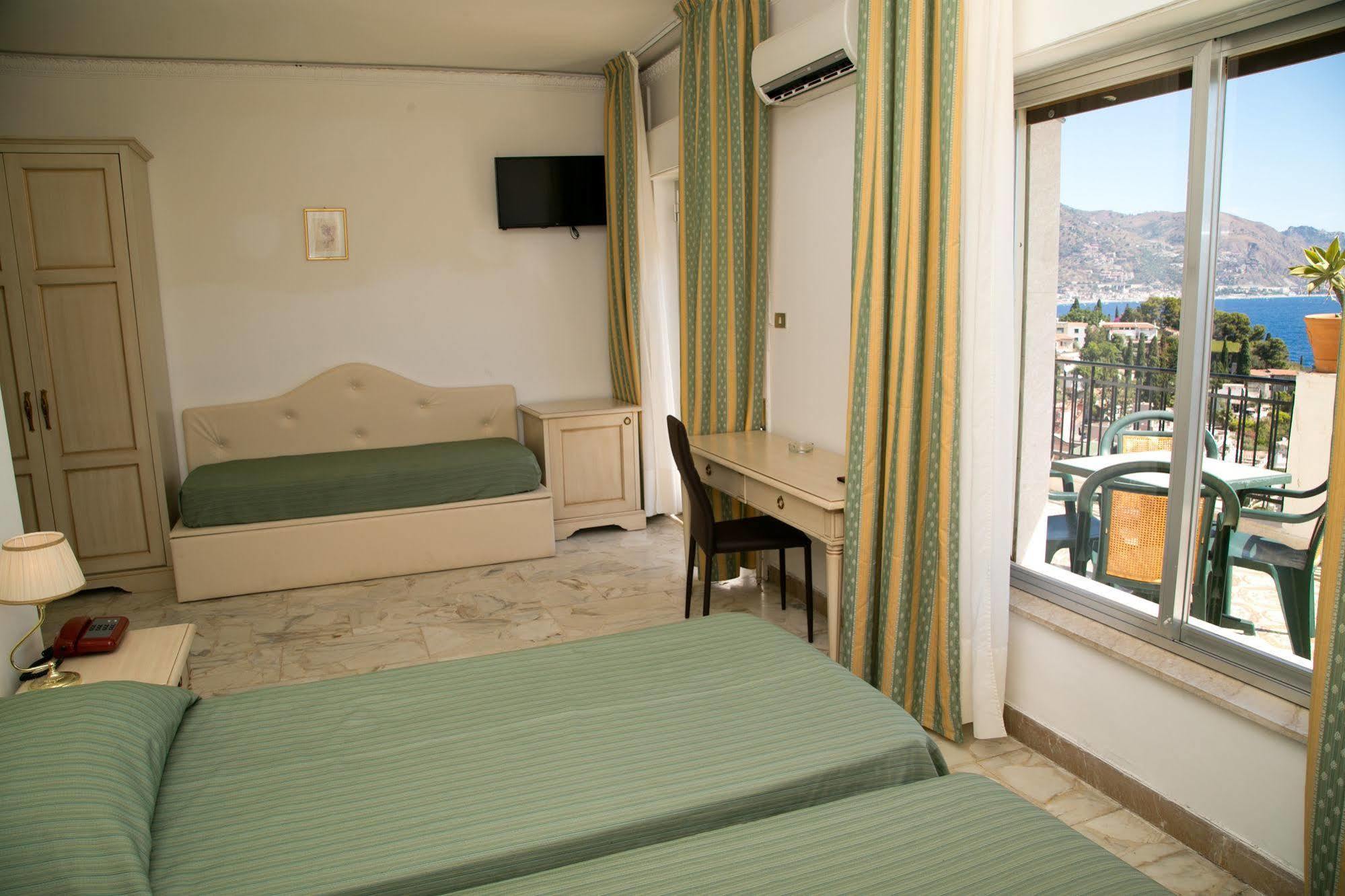 Hotel Villa Bianca Resort Taormina Exterior foto